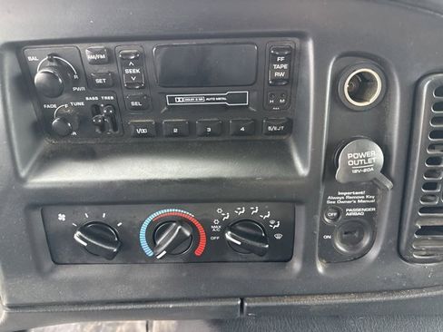 Used 2001 Dodge B1500 image 16