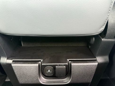 New 2026 Ford F250 XL w/ XL Chrome Package image 29