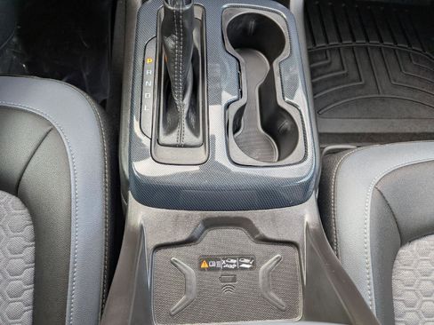 Used 2022 Chevrolet Colorado Z71 image 18