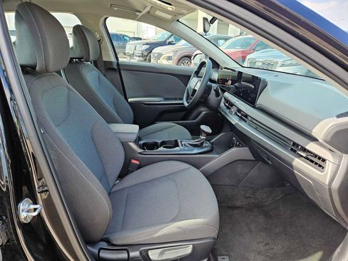 Certified 2025 Kia K4 LXS image 19