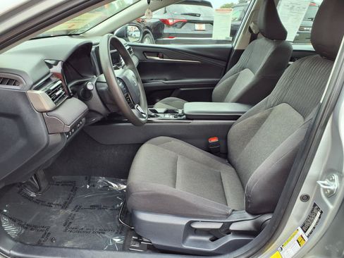 Used 2025 Toyota Camry LE FWD image 16