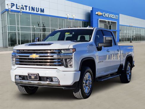 Used 2021 Chevrolet Silverado 2500 High Country w/ Safety Package II image 2