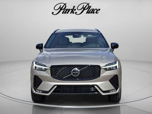 Used 2026 Volvo XC60 B5 Plus w/ Protection Package Premier AWD/4WD image 9