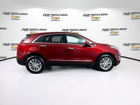 Used 2017 Cadillac XT5 Luxury w/ Driver Awareness Package AWD/4WD image 8