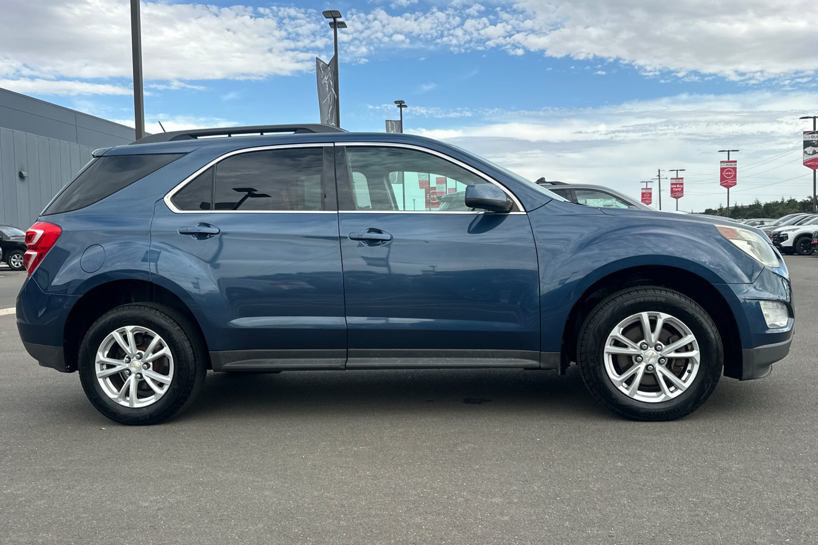 Used 2016 Chevrolet Equinox LT w/ Convenience Package AWD/4WD image 3