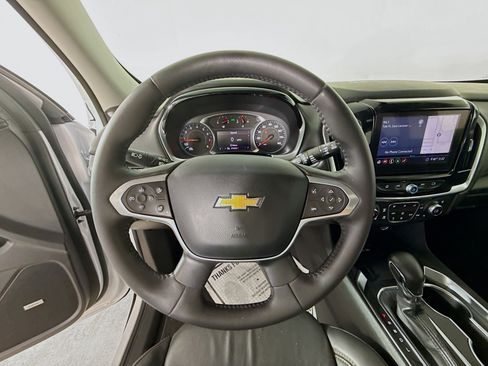 Used 2021 Chevrolet Traverse Premier w/ Redline Edition FWD image 11