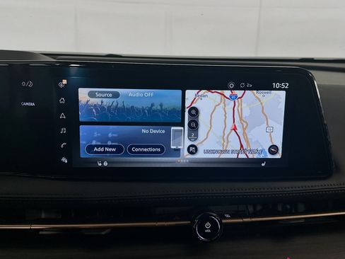 Used 2024 Nissan Ariya AWD image 21