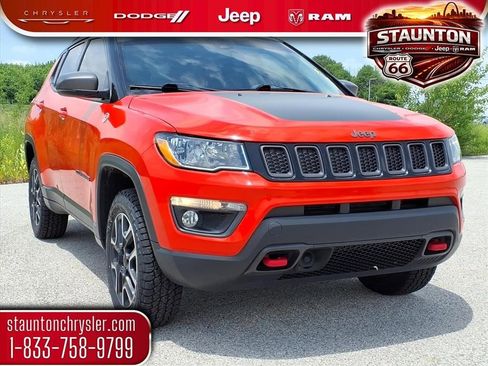 Used 2020 Jeep Compass Trailhawk w/ Cold Weather Group AWD/4WD image 1
