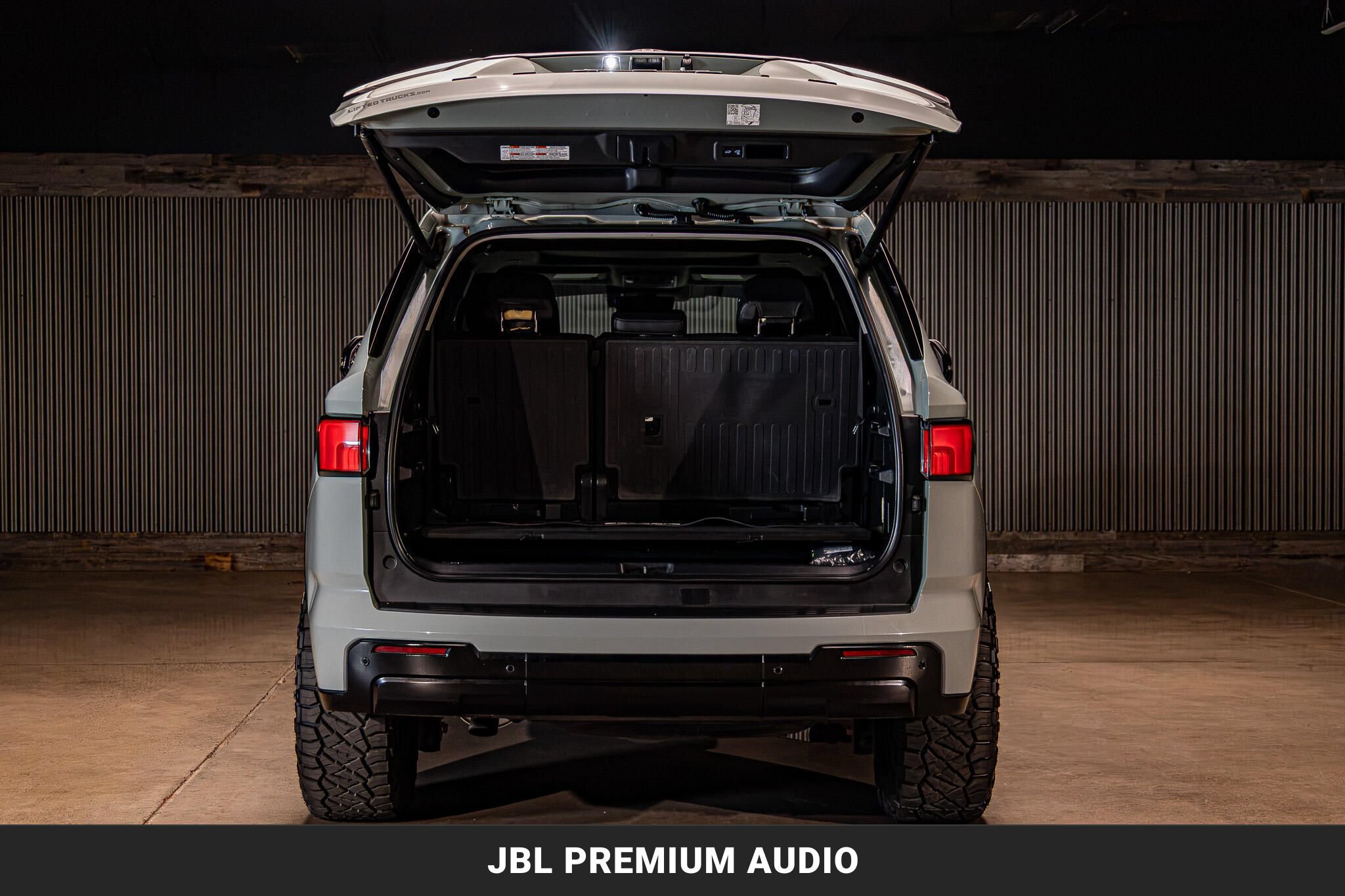 Used 2024 Toyota Sequoia Limited w/ TRD Off-Road Package AWD/4WD image 8