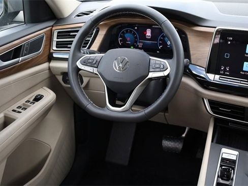 New 2026 Volkswagen Atlas SE image 26