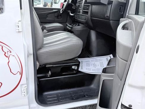 Used 2013 Chevrolet Express 2500 w/ Power Package RWD image 28