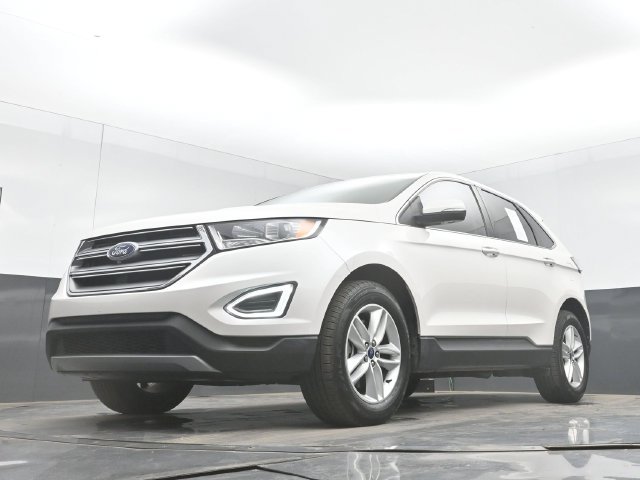 Used 2017 Ford Edge SEL w/ Equipment Group 201A AWD/4WD image 42