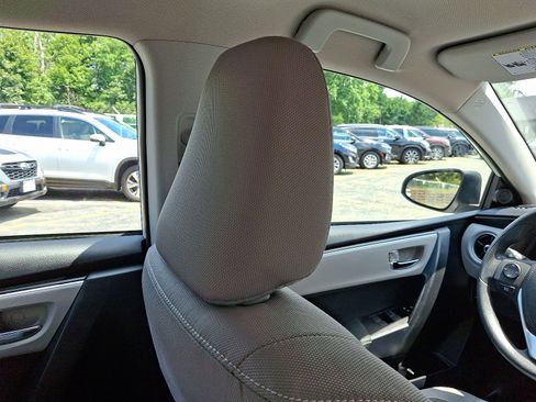 Used 2019 Toyota Corolla LE image 13