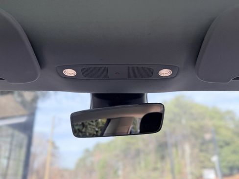 Used 2022 Tesla Model 3 Standard Range image 48