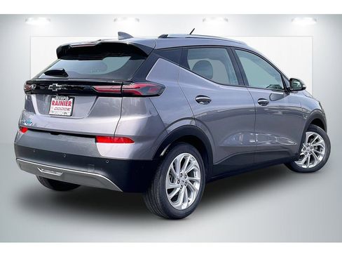 Used 2023 Chevrolet Bolt EUV LT w/ Driver Confidence Package FWD image 13
