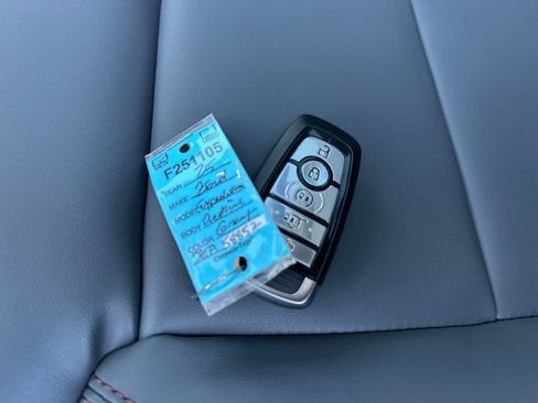 New 2025 Ford Expedition Active image 29