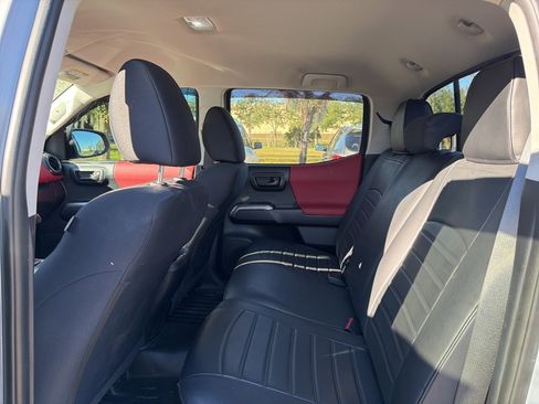 Used 2021 Toyota Tacoma SR5 image 5