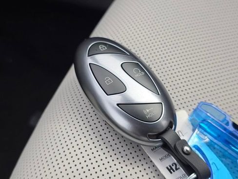 New 2026 Hyundai Tucson Limited image 39