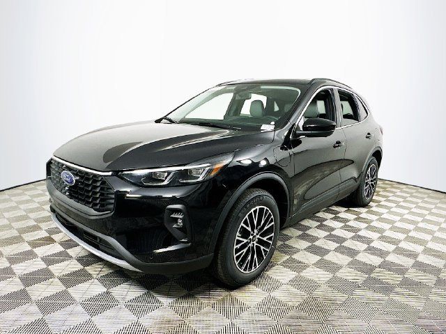 Used 2025 Ford Escape SE w/ PHEV Premium Package FWD image 7