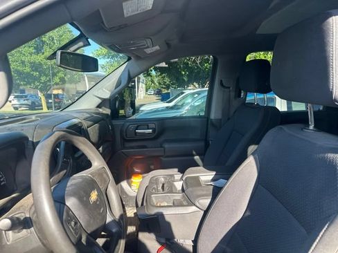 Used 2022 Chevrolet Silverado 2500 Custom AWD/4WD image 11