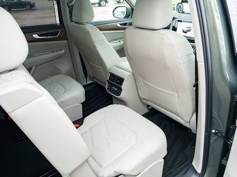 New 2026 Volkswagen Atlas SE FWD image 40