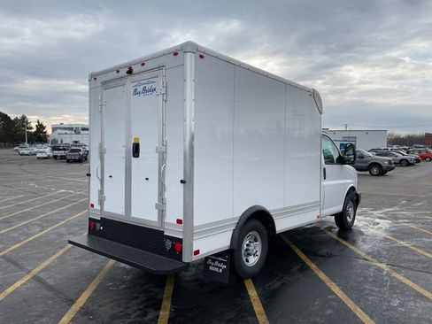 New 2025 Chevrolet Express 3500 w/ Power Convenience Package image 6