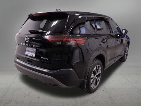 Used 2021 Nissan Rogue SV image 5