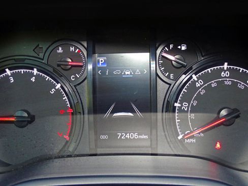 Used 2024 Toyota 4Runner SR5 image 26