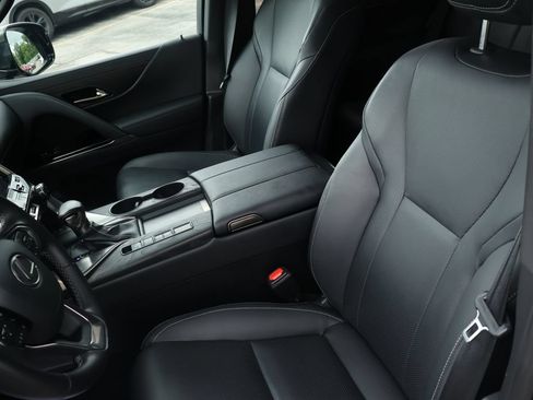 Used 2023 Lexus LX 600 4WD image 23