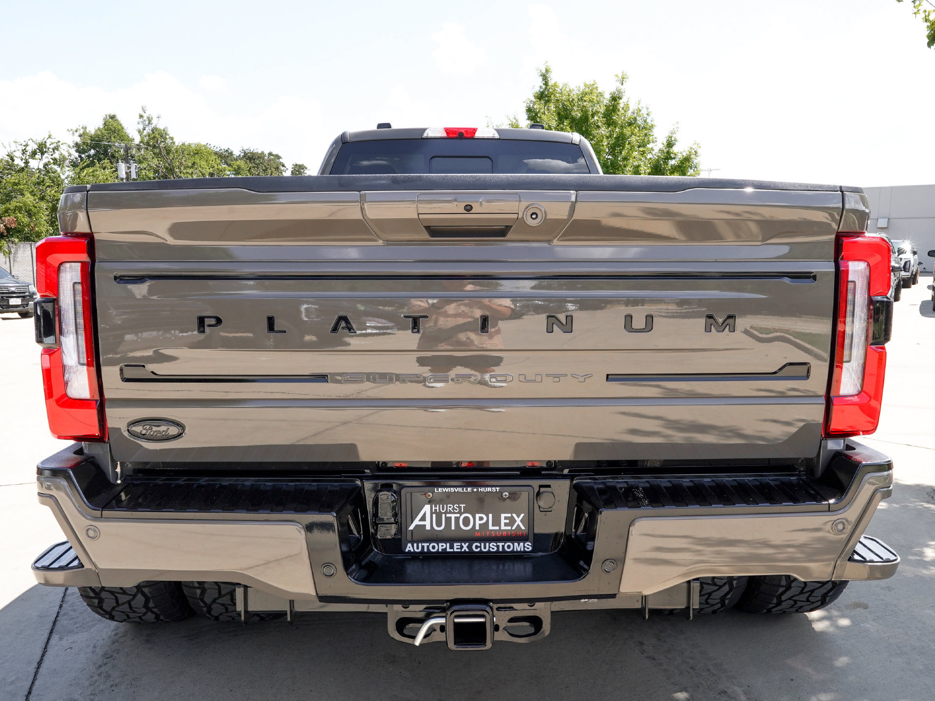 Used 2026 Ford F450 Platinum w/ Platinum Plus Package AWD/4WD image 4
