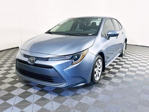 Used 2024 Toyota Corolla LE FWD image 7