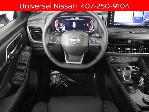 New 2026 Nissan Rogue Platinum AWD/4WD image 18