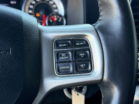 Used 2017 RAM 1500 Laramie image 16