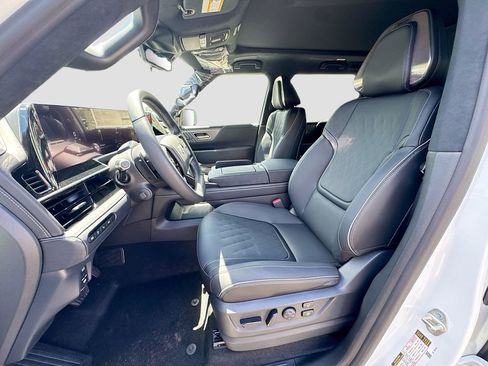 New 2026 INFINITI QX80 Autograph w/ Premium Cargo Package AWD/4WD image 22