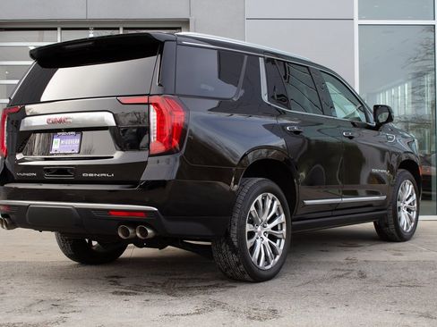 Used 2023 GMC Yukon Denali w/ LPO, Floor Liner Package image 10