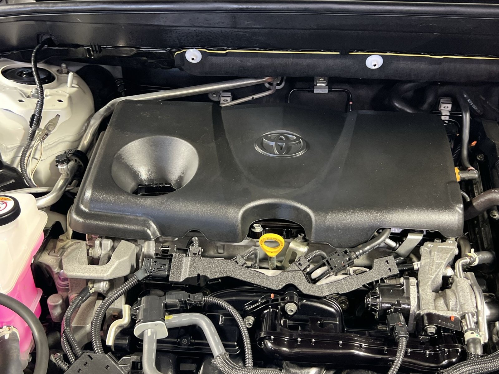 Used 2021 Toyota Venza LE w/ Carpet Mat Package (TMS) AWD/4WD image 29