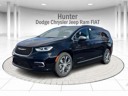 New 2026 Chrysler Pacifica Pinnacle