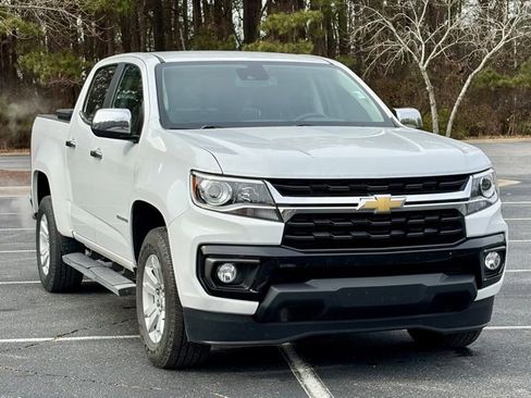 Used 2021 Chevrolet Colorado LT w/ Safety Package image 11