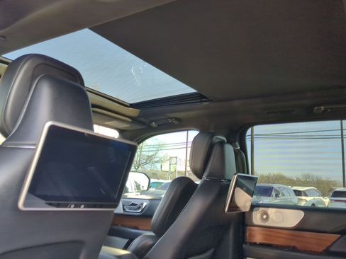 Used 2023 Lincoln Navigator L Black Label image 21