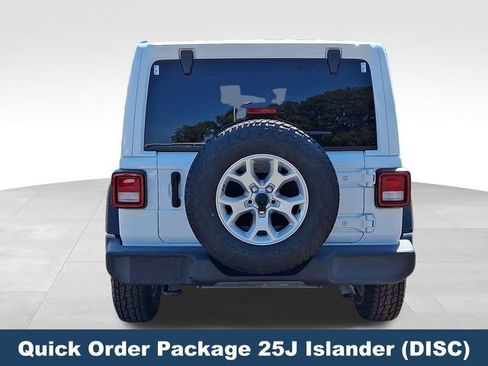 Used 2021 Jeep Wrangler Unlimited Islander image 6
