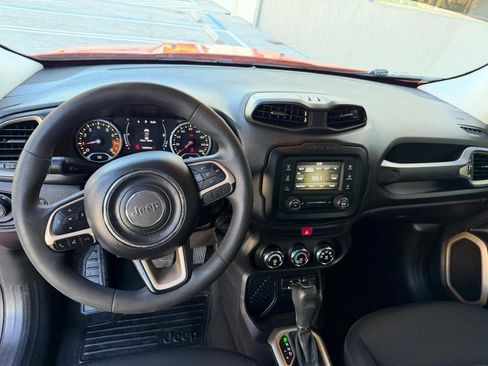 Used 2017 Jeep Renegade Sport w/ Power & Air Group FWD image 16