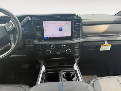 Used 2026 Ford F450 Platinum AWD/4WD image 11