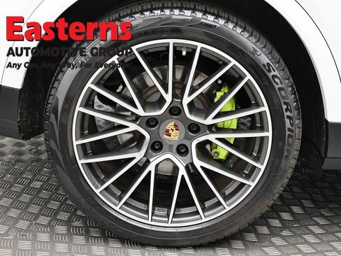 Used 2019 Porsche Cayenne E-Hybrid image 29