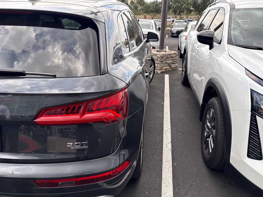Used 2018 Audi Q5 2.0T Premium Plus w/ Premium Plus Package AWD/4WD image 3