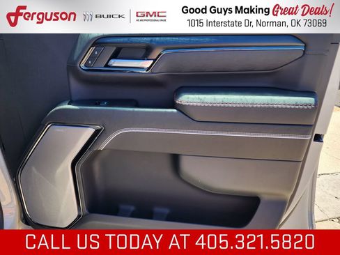 New 2026 GMC Sierra 2500 AT4X w/ LPO, Black Badging Package AWD/4WD image 42
