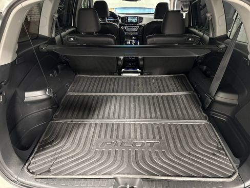 Used 2019 Honda Pilot Elite image 30