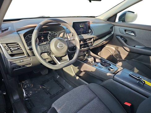 Used 2023 Nissan Rogue SV AWD/4WD image 16