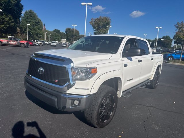 Used 2015 Toyota Tundra SR5 w/ SR5 Upgrade Package AWD/4WD image 9