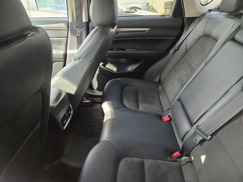 Used 2018 MAZDA CX-5 Touring w/ Preferred Equipment Package AWD/4WD image 4