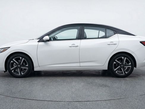 Used 2025 Nissan Sentra SV FWD image 5